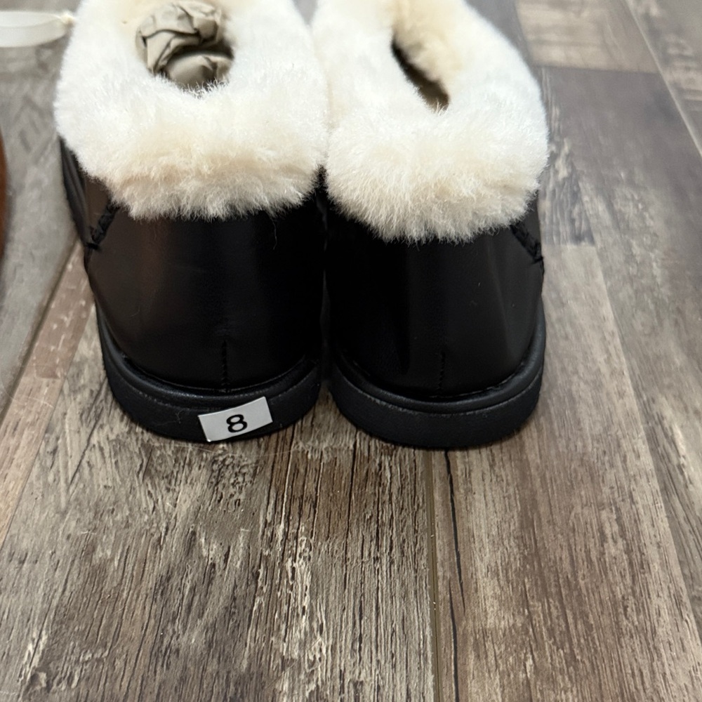 NEW Women's Black and White Fur-Lined luvvette Shoes - Picture 2 of 4